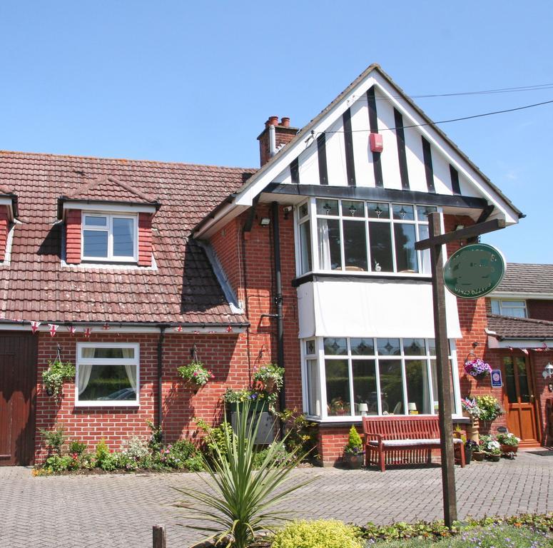 Beech Lodge Guest House New Milton Exteriör bild