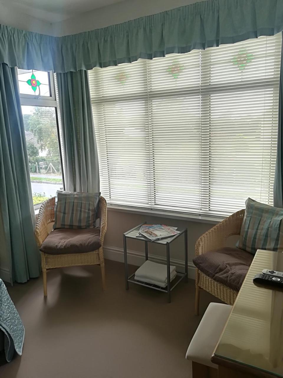 Beech Lodge Guest House New Milton Exteriör bild